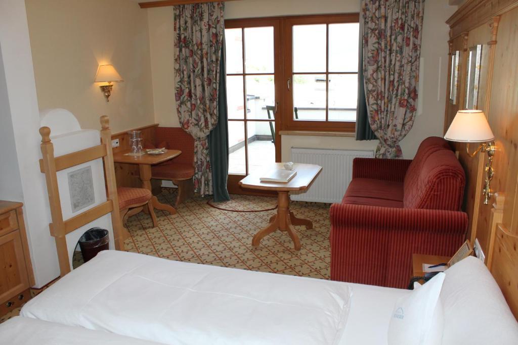 Wellnessresidenz Schalber Hotel Serfaus Room photo
