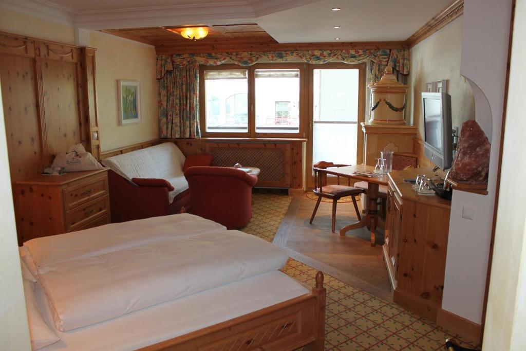 Wellnessresidenz Schalber Hotel Serfaus Room photo